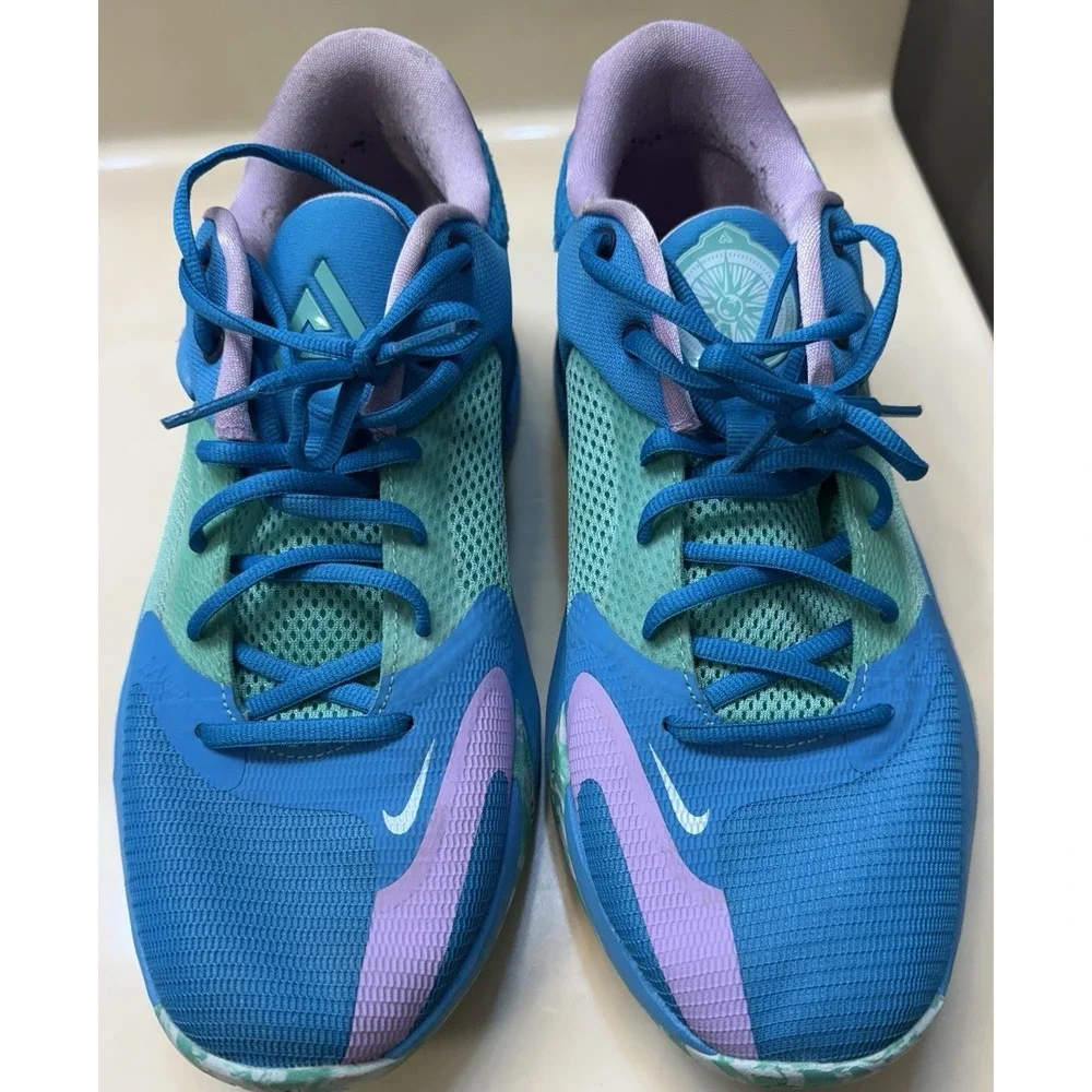 Nike zoom freak